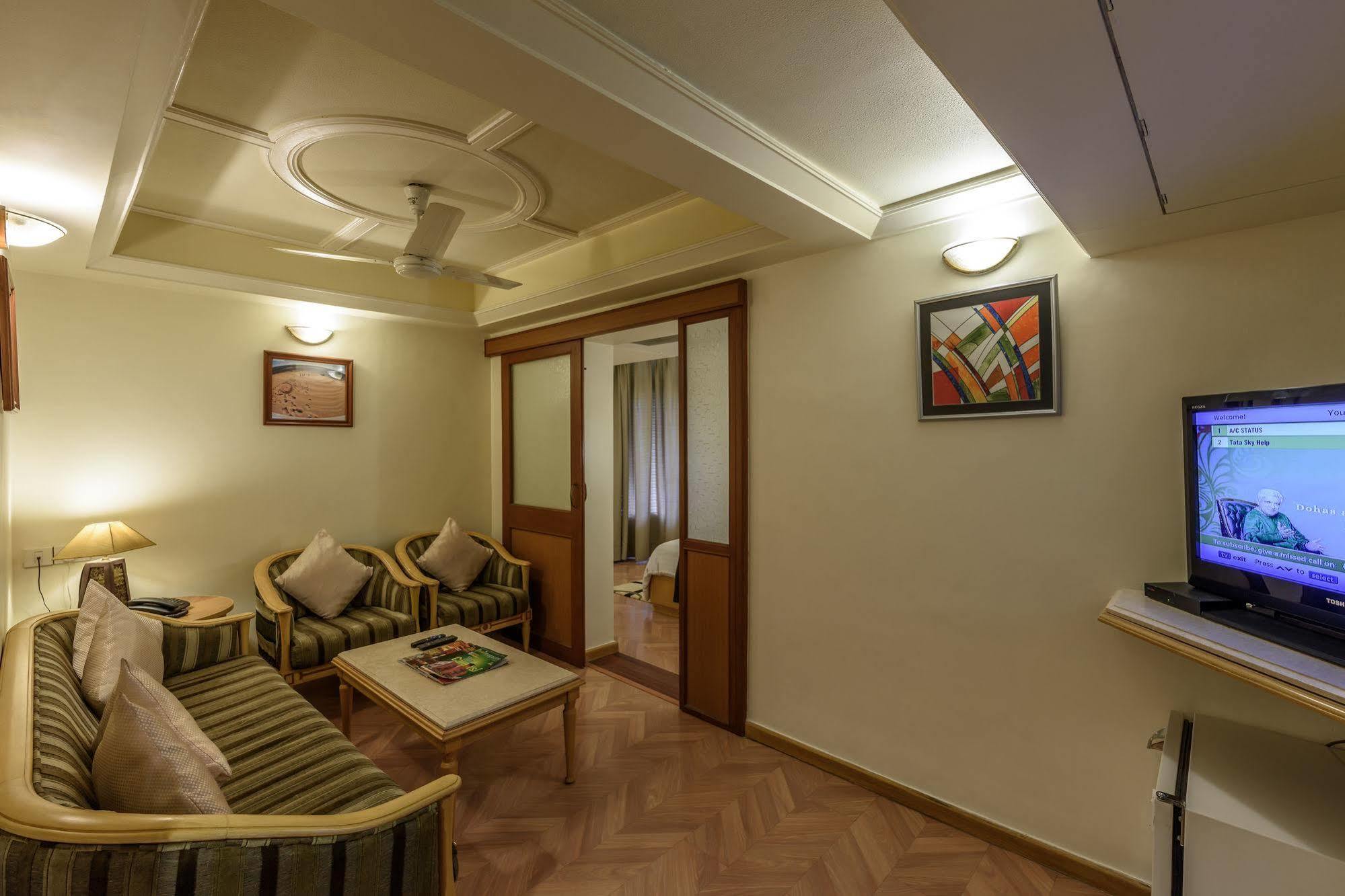 Comfort Inn President Ahmedabad Eksteriør bilde