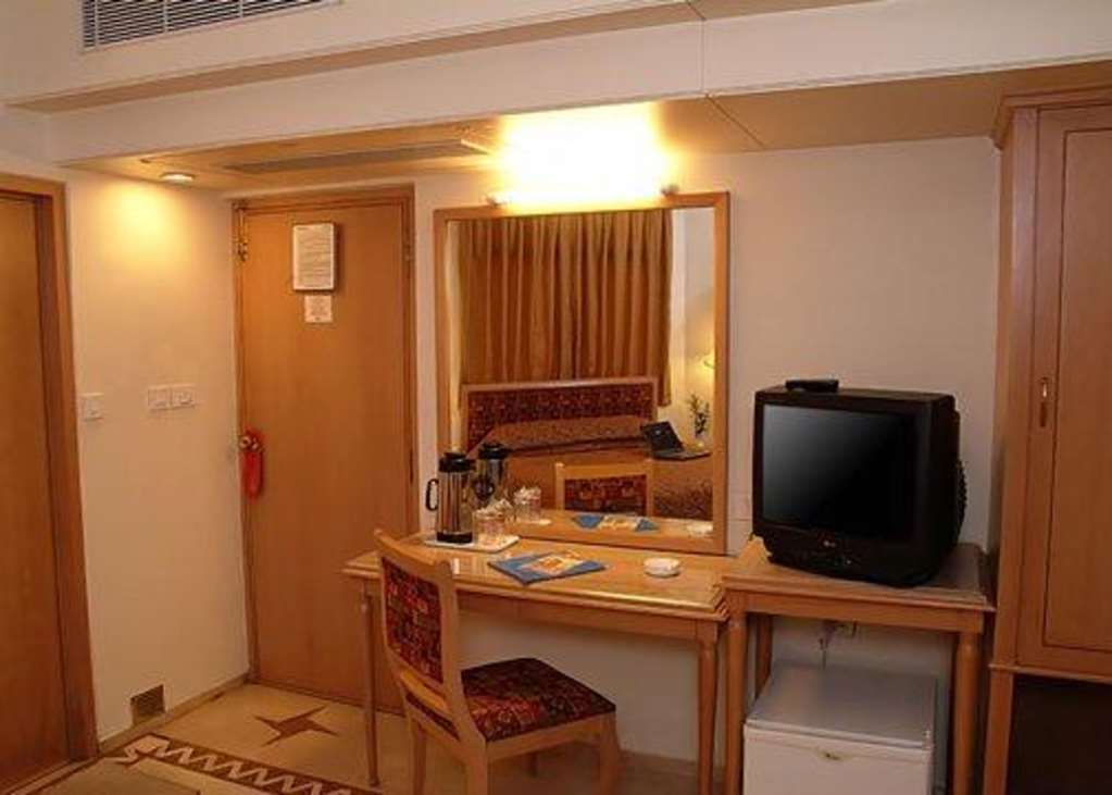 Comfort Inn President Ahmedabad Eksteriør bilde